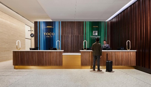 Holiday Inn - Chicago Dwtn - Wolf Point, an IHG Hotel image 1