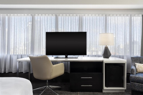 Holiday Inn - Chicago Dwtn - Wolf Point, an IHG Hotel image 3